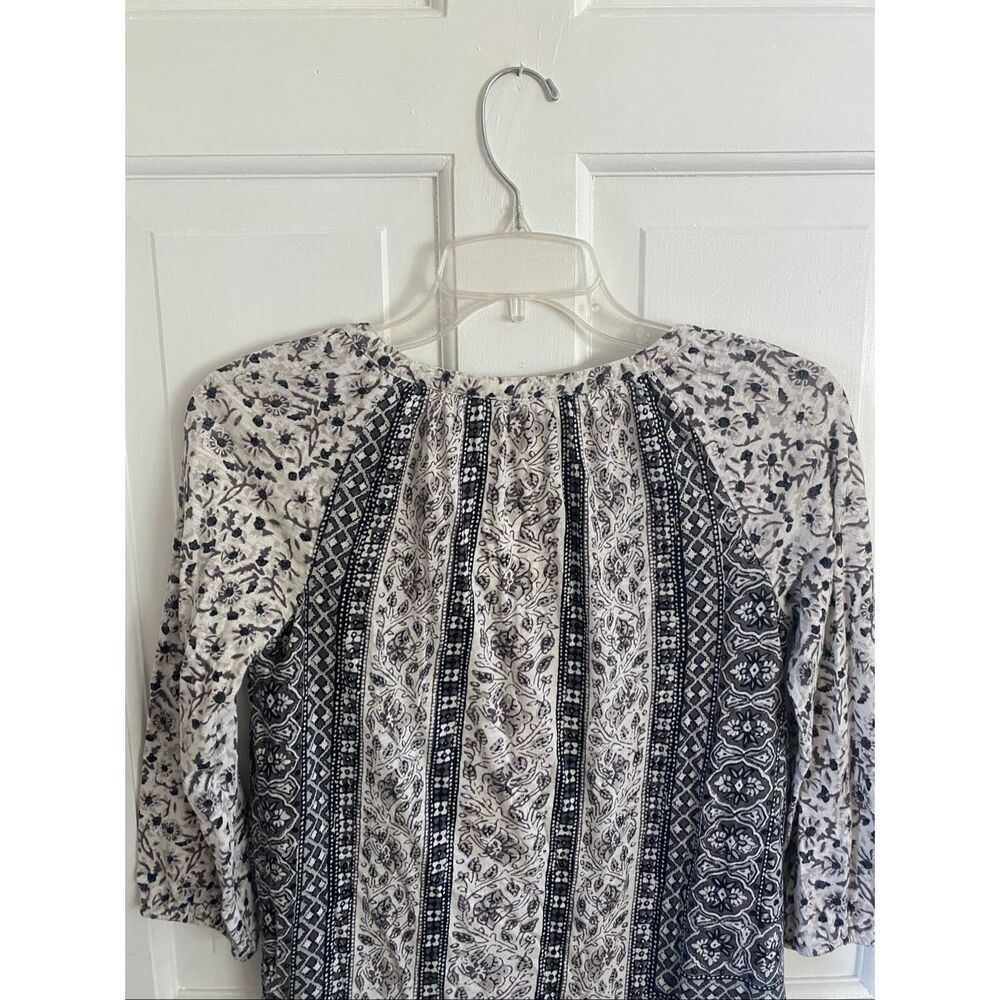 Lucky Brand soft printed Henley top size XS - Picture 4 of 6